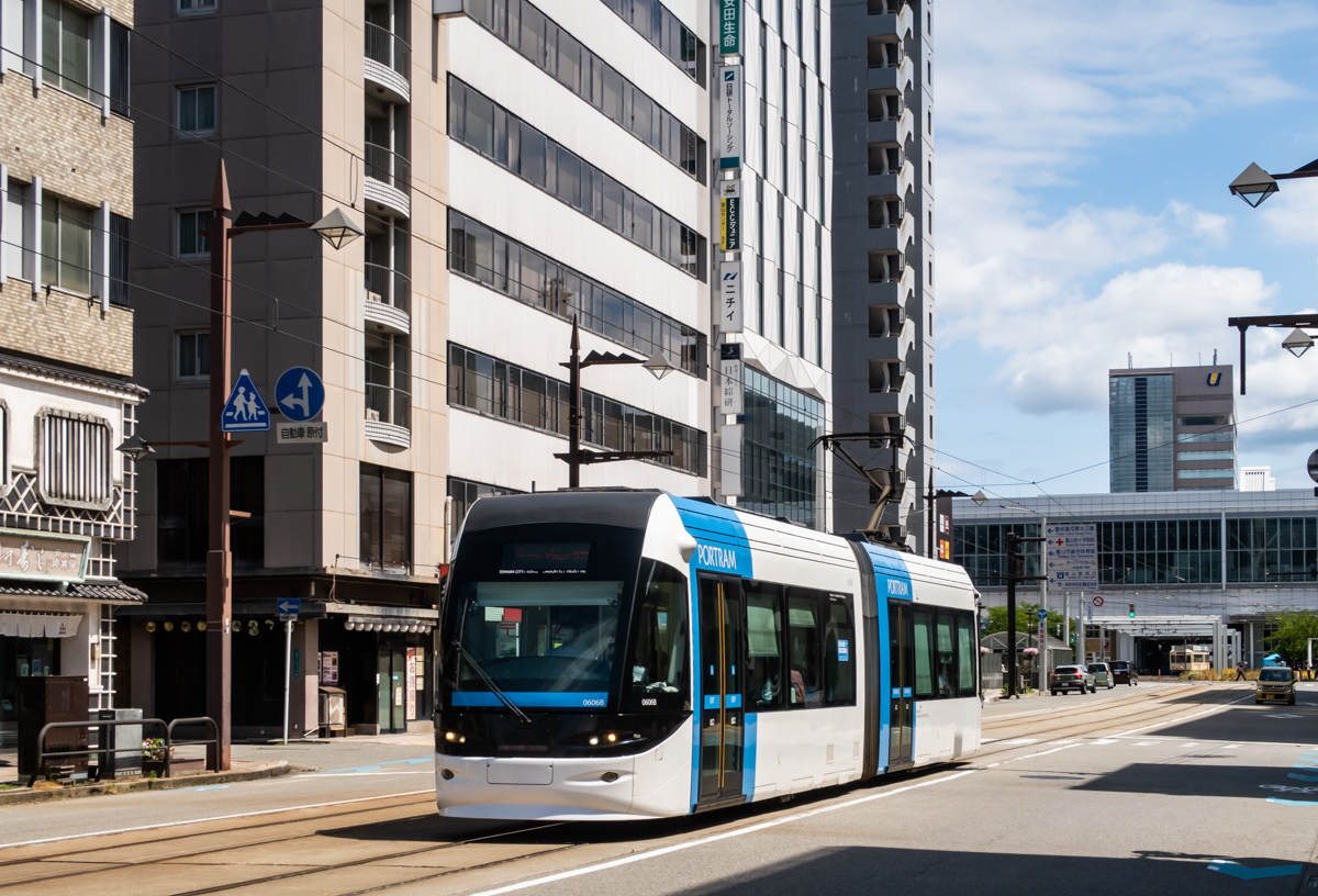 Тояма, Niigata/Bombardier TLR0600 № 0606