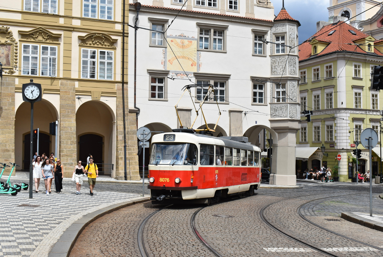 Prague, Tatra T3M2-DVC N°. 8076