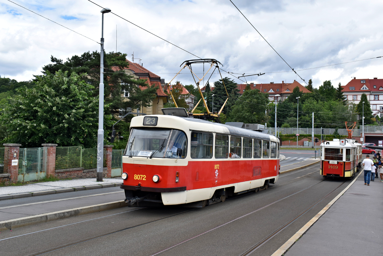 Прага, Tatra T3M2-DVC № 8072