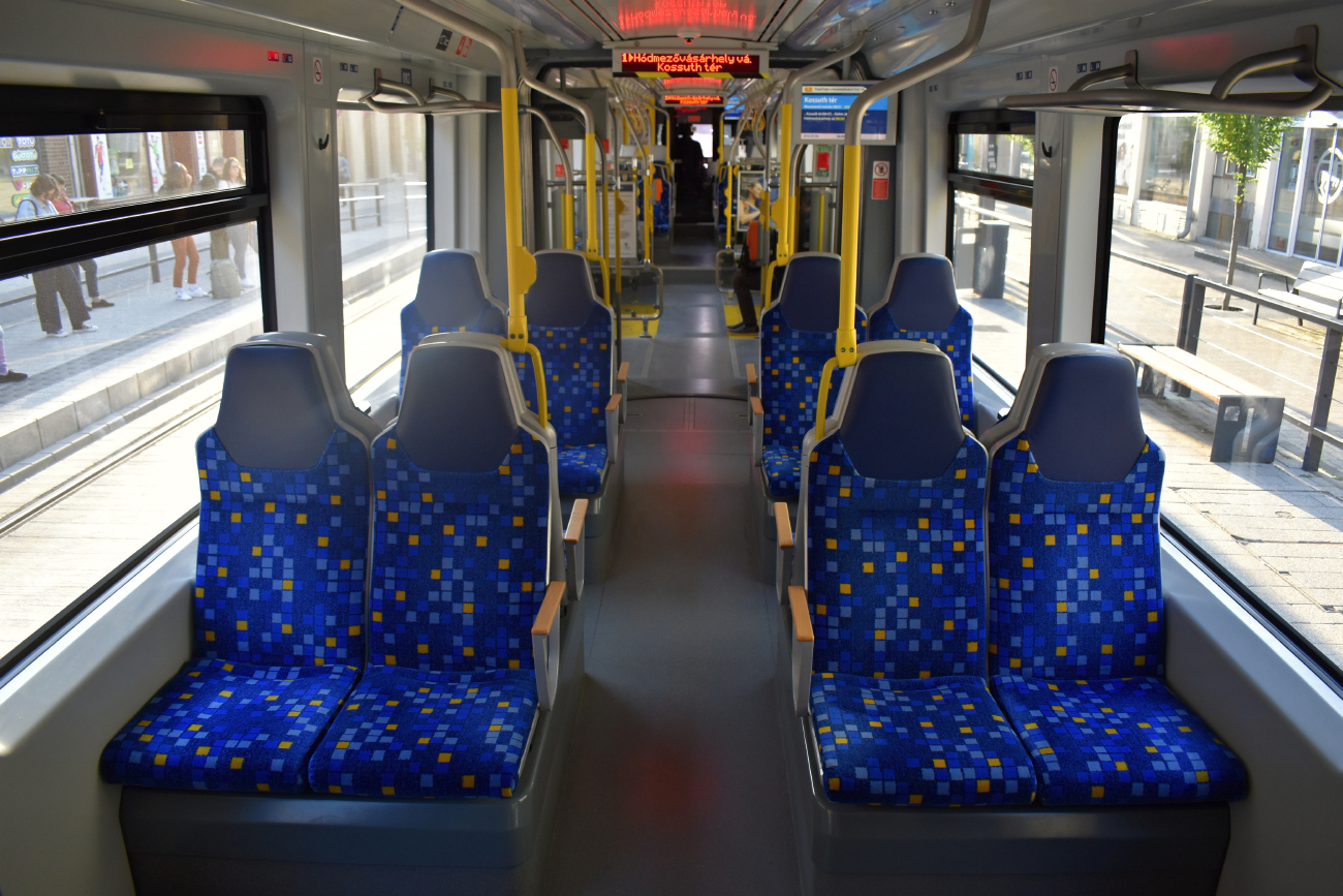 Сегед, Stadler Citylink № 002 (406 002)