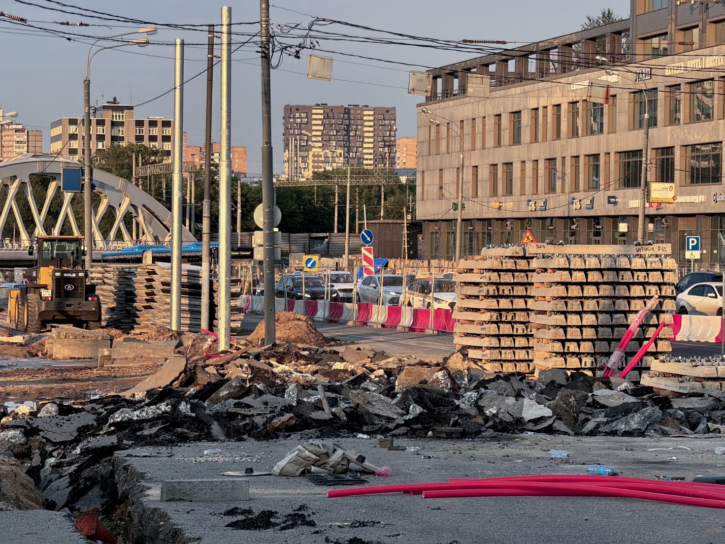 Moscow — Construction of a tram line on Sergiya Radonezhskogo Street