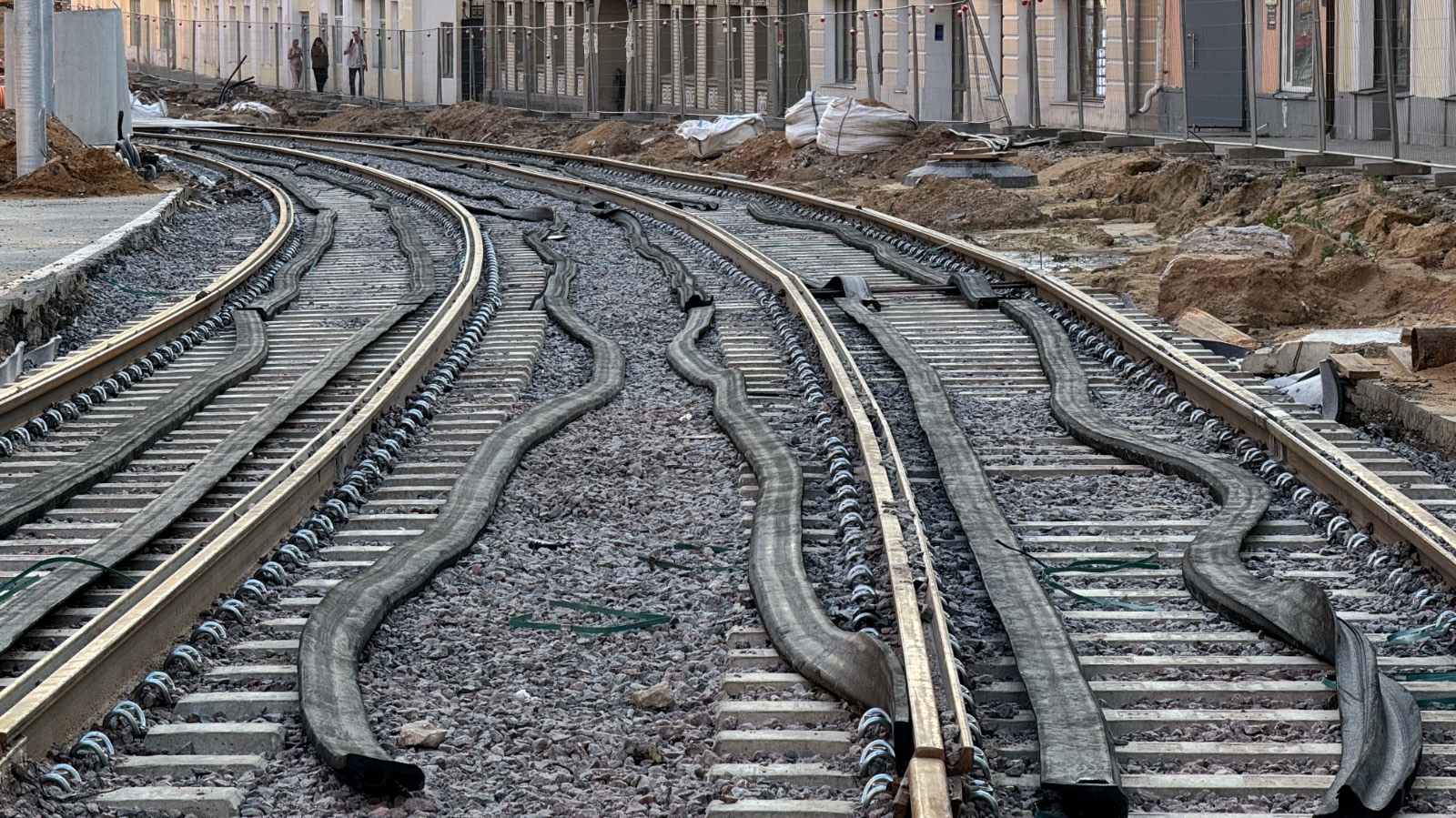 Moscova — Construction of a tram line on Sergiya Radonezhskogo Street