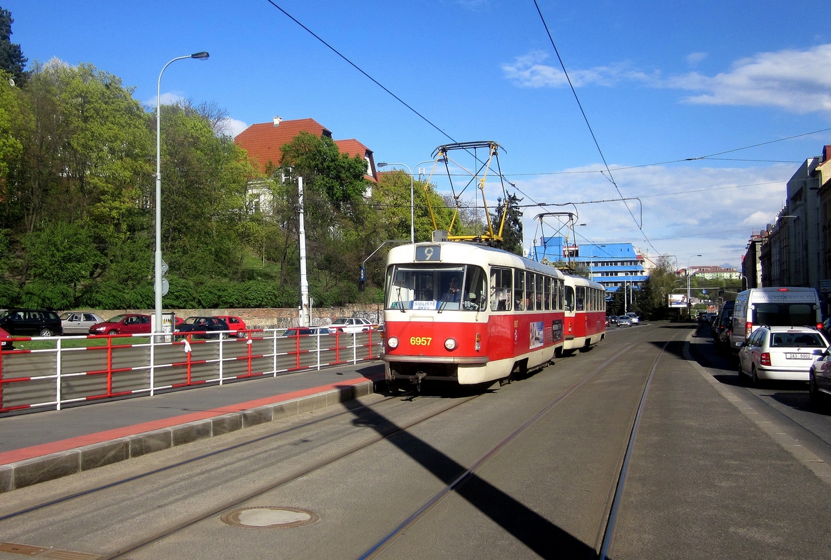 Прага, Tatra T3 № 6957