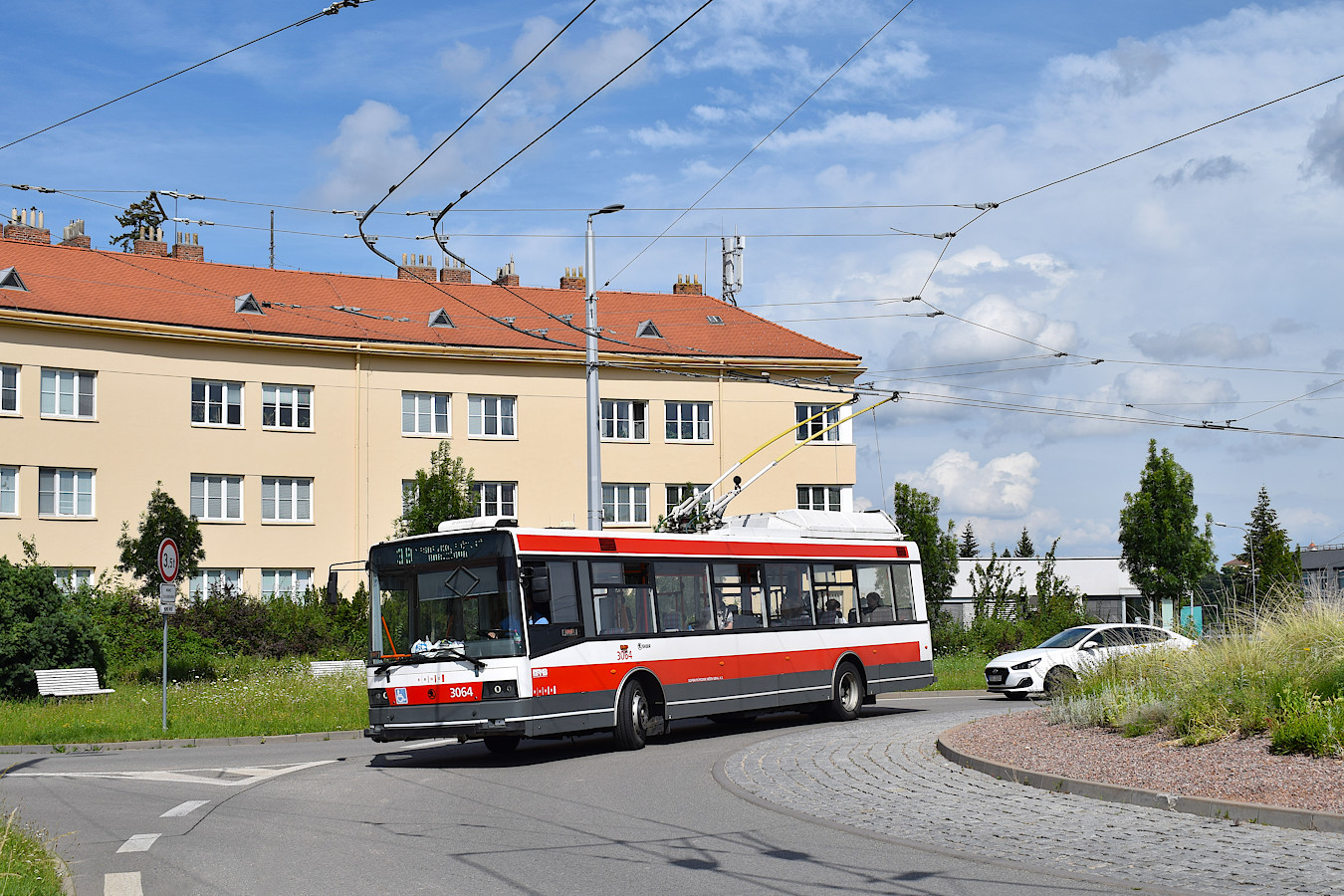 Brno, Škoda 21TrAC № 3064