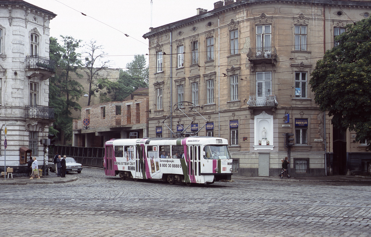 Léopol, Tatra T4SU N°. 881