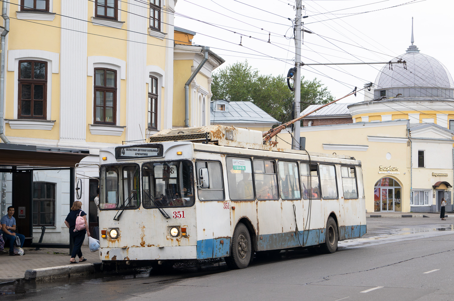 Вологда, ЗиУ-682ГМ1 (с широкой передней дверью) № 351