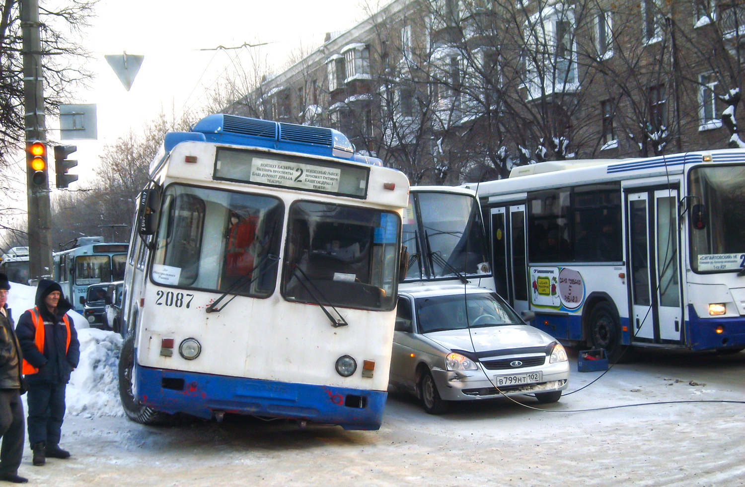 Уфа, БТЗ-5276-04 № 2087; Уфа — Происшествия