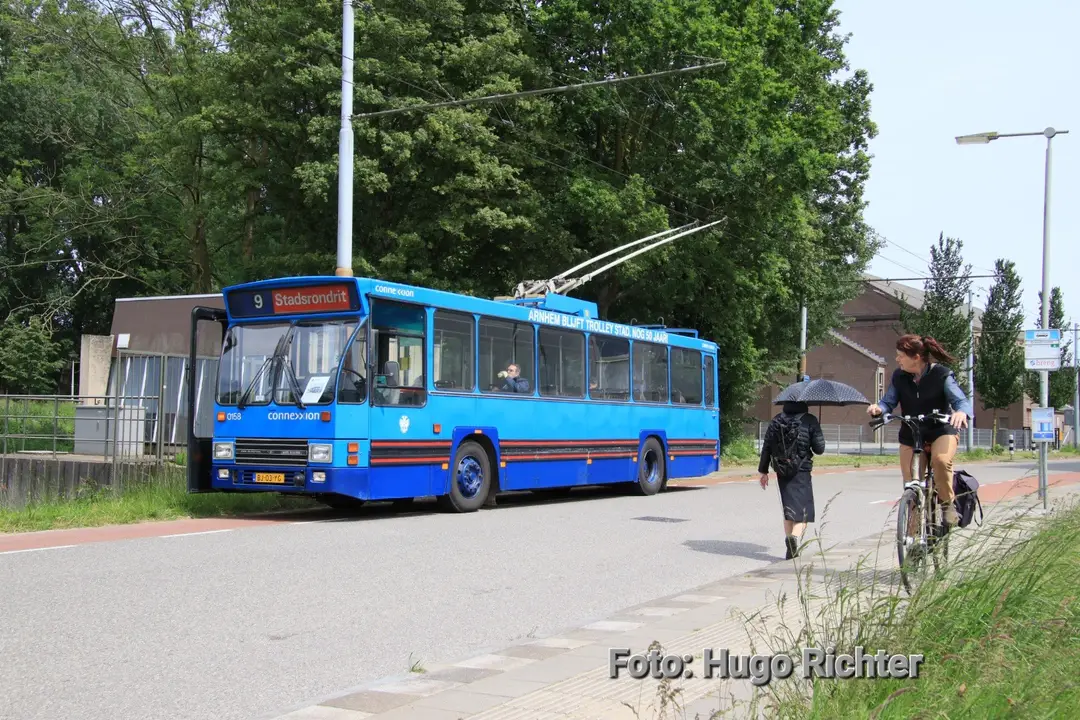 Арнем, DAF Den Oudsten B79T-KM560 / Kiepe № 0158