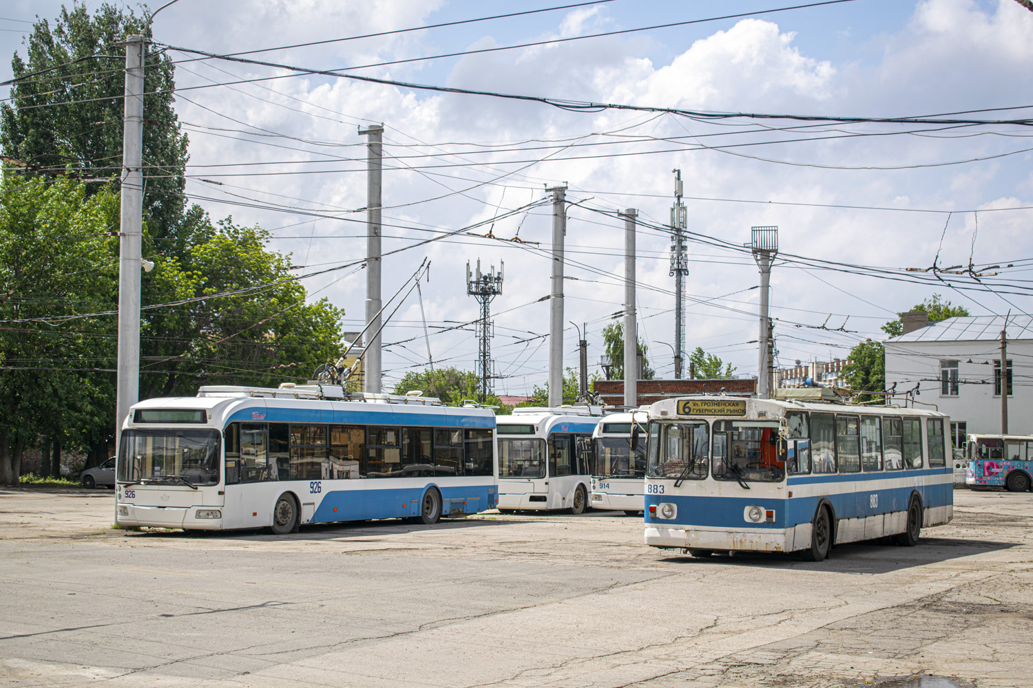 Samara, Stadler 321 # 926; Samara, ZiU-682G [G00] # 883; Samara — Trolleybus depot # 1