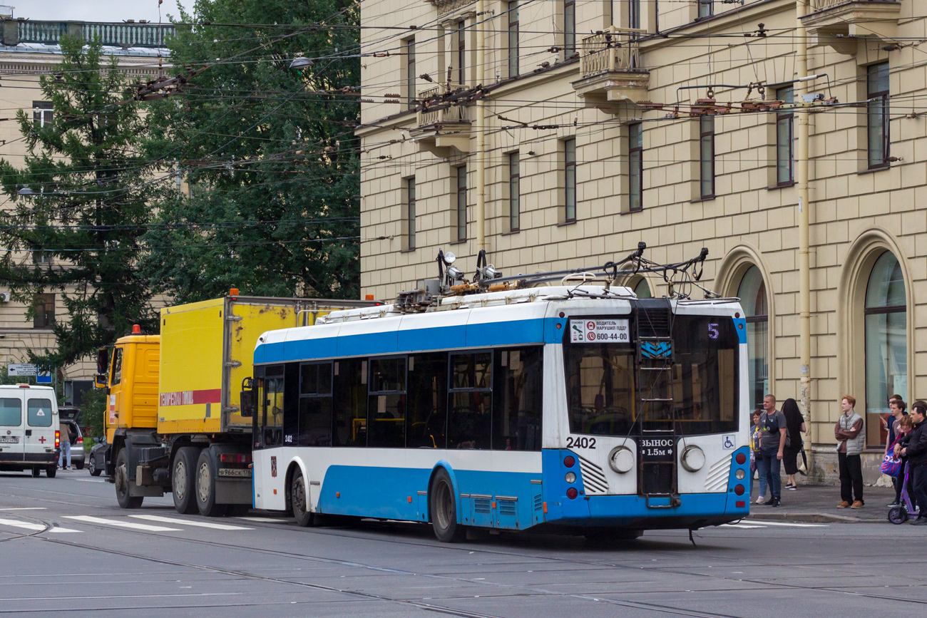 Санкт-Петербург, БКМ 321 № 2402
