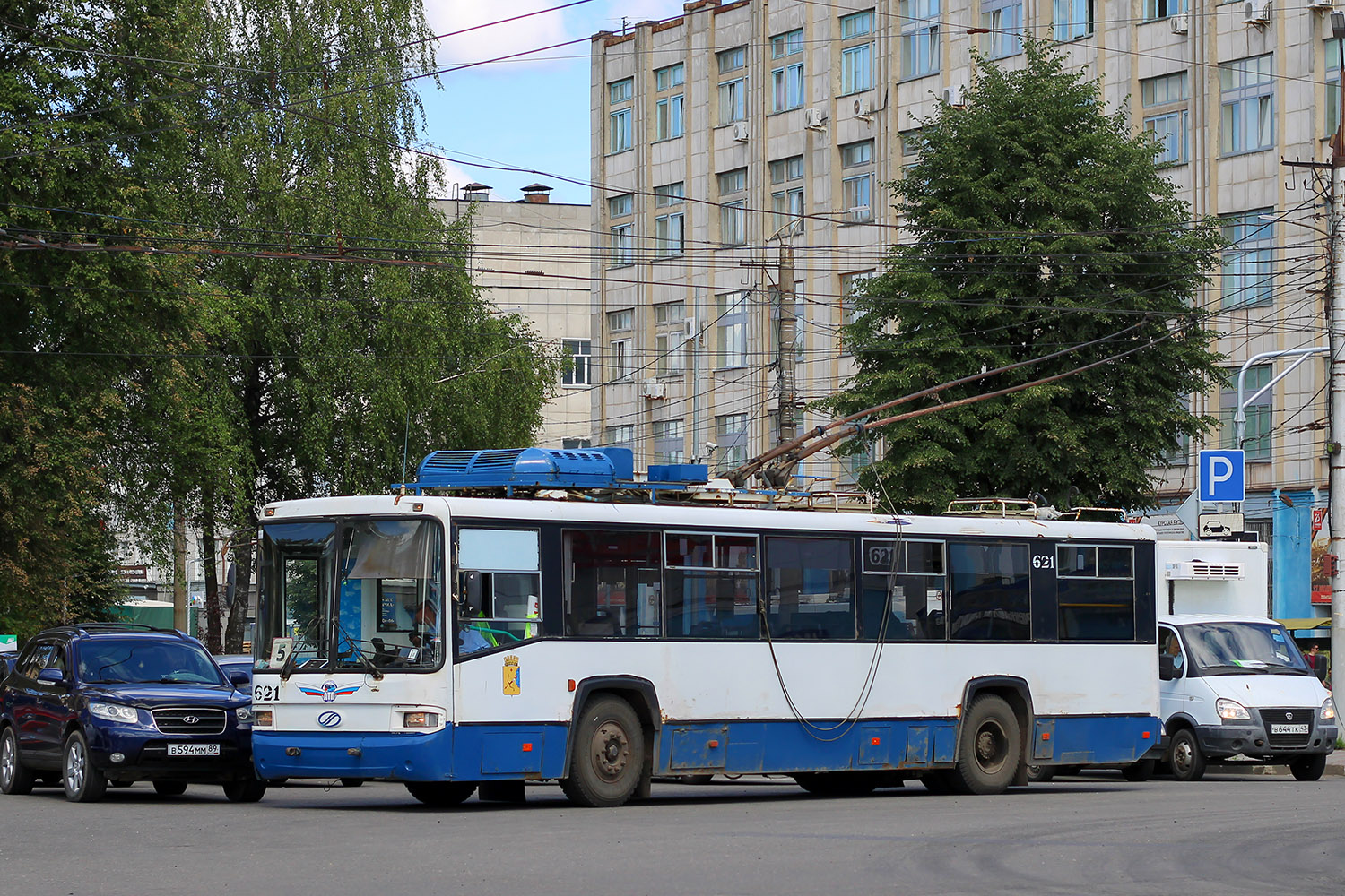 Киров, БТЗ-52768Р № 621 Киров, БТЗ-52768Р № 621