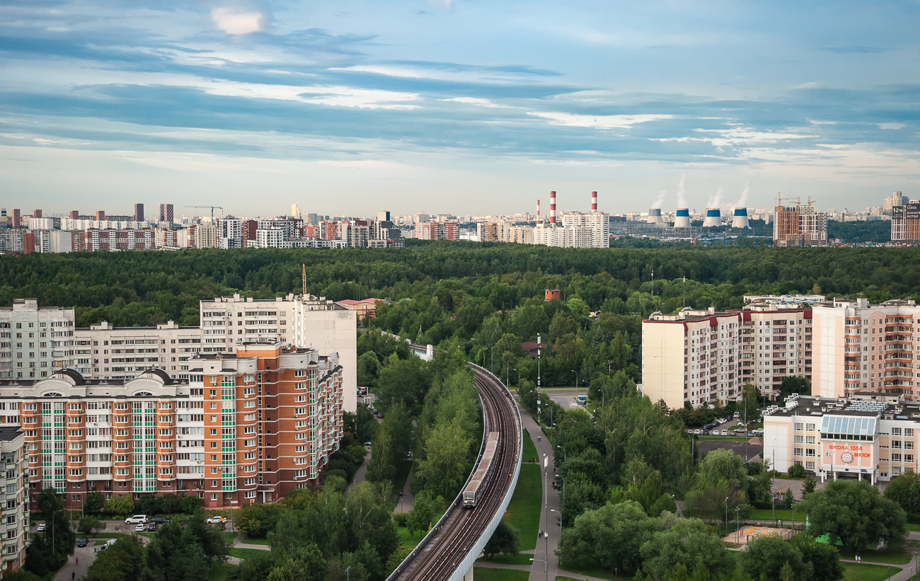 Moscow — Metro — Vehicles — Type 81-740/741 “Rusich” and modifications; Moscow — Metro — [12] Butovskaya Line; Moscow — Views from a height