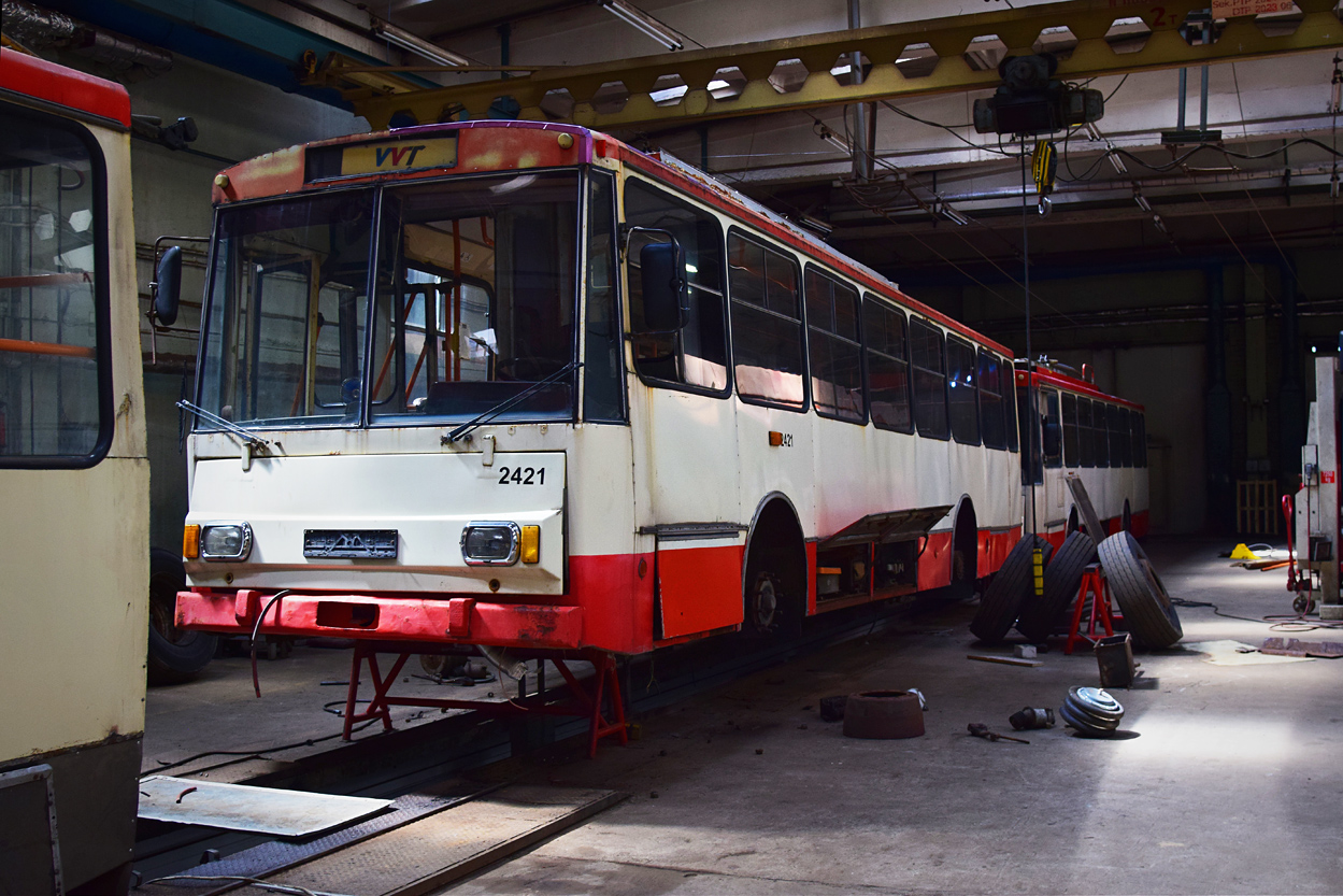 Вильнюс, Škoda 14Tr02 № 2421