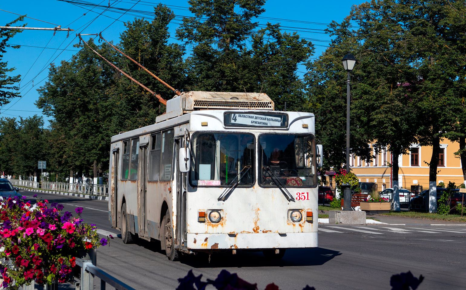 Вологда, ЗиУ-682ГМ1 (с широкой передней дверью) № 351
