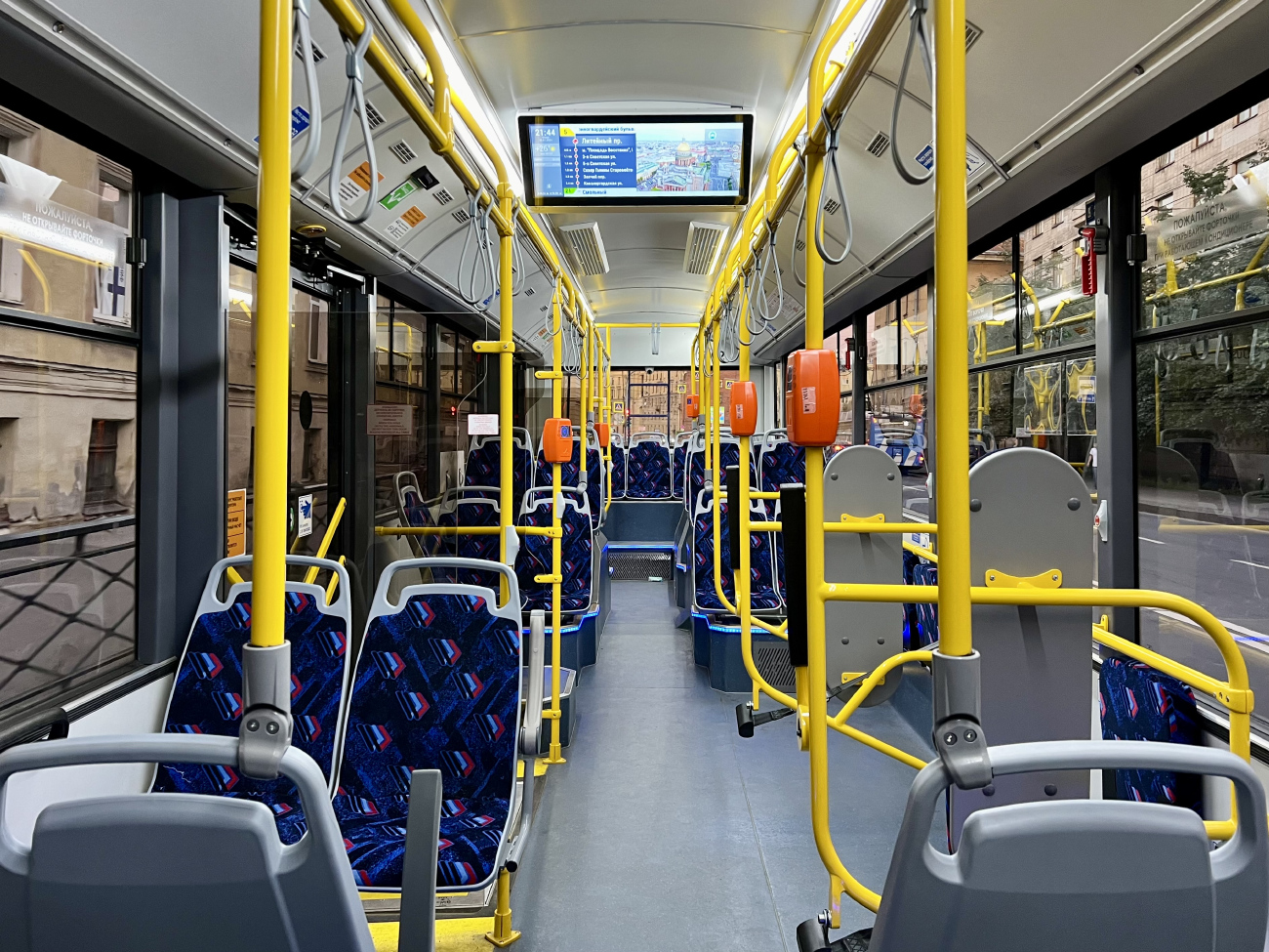 Санкт-Петербург, БКМ 321 «Ольгерд» № 2002