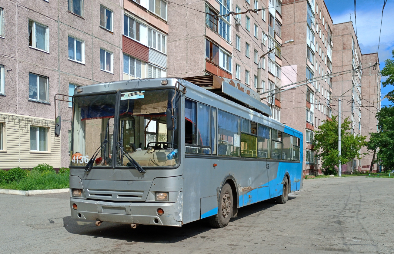 Барнаул, СТ-6217М № 4136