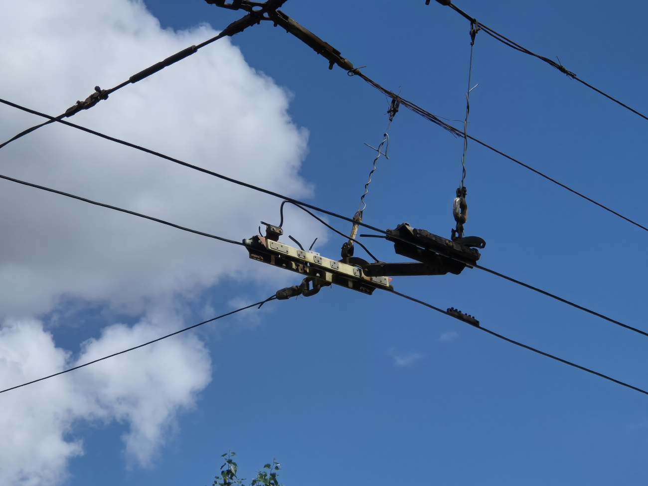 Тольятти — Контактная сеть и инфраструктура