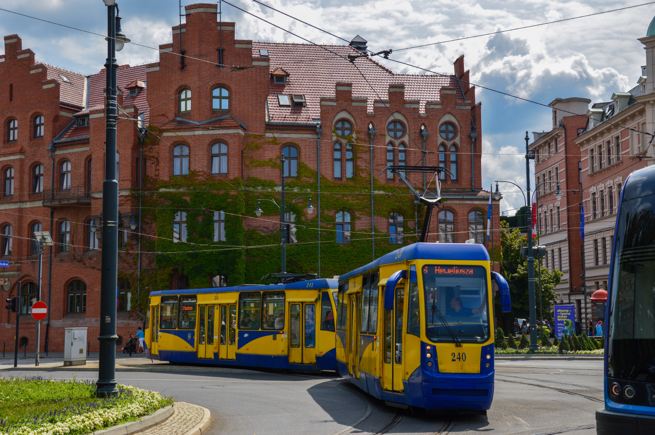 Торунь, Konstal 805NaND № 240 Торунь, Konstal 805NaND № 240