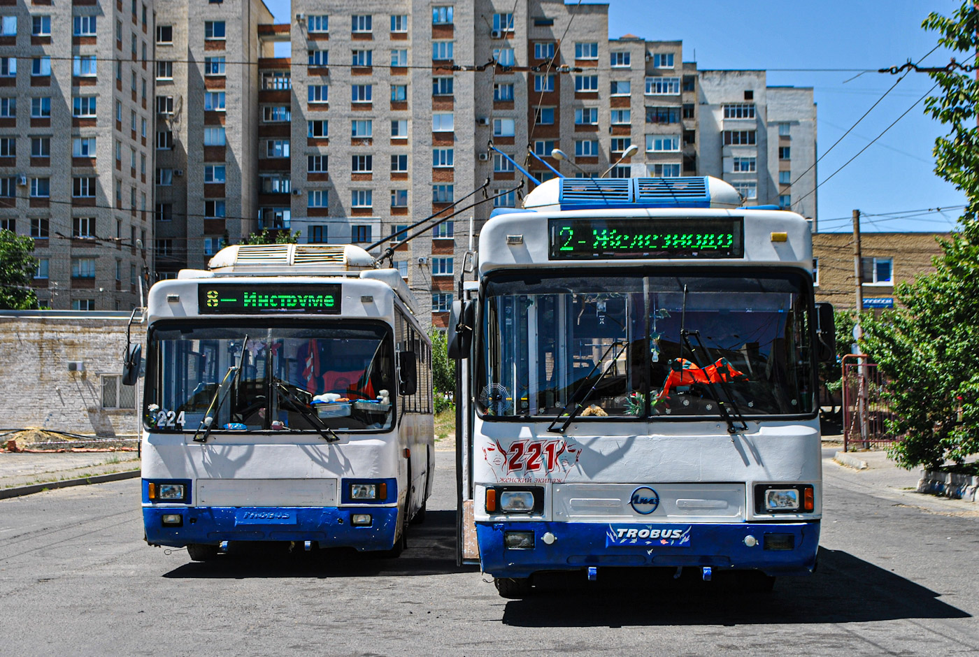 Ставрополь, БТЗ-52764Р № 221