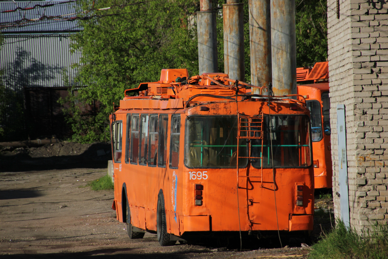 Нижний Новгород, ЗиУ-682Г-016.03 № 1695