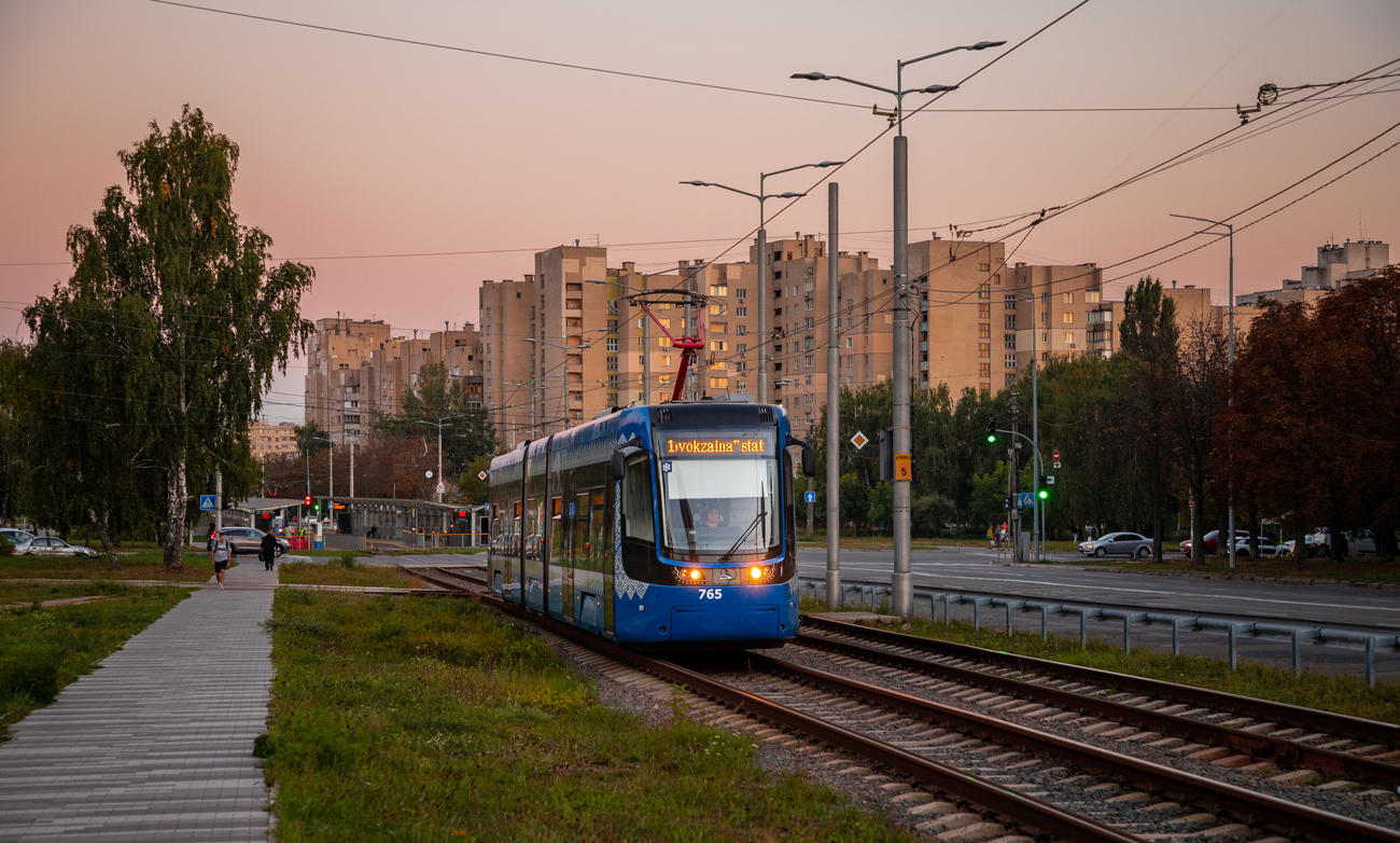 Kijiva, PESA 71-414K (Fokstrot) № 765