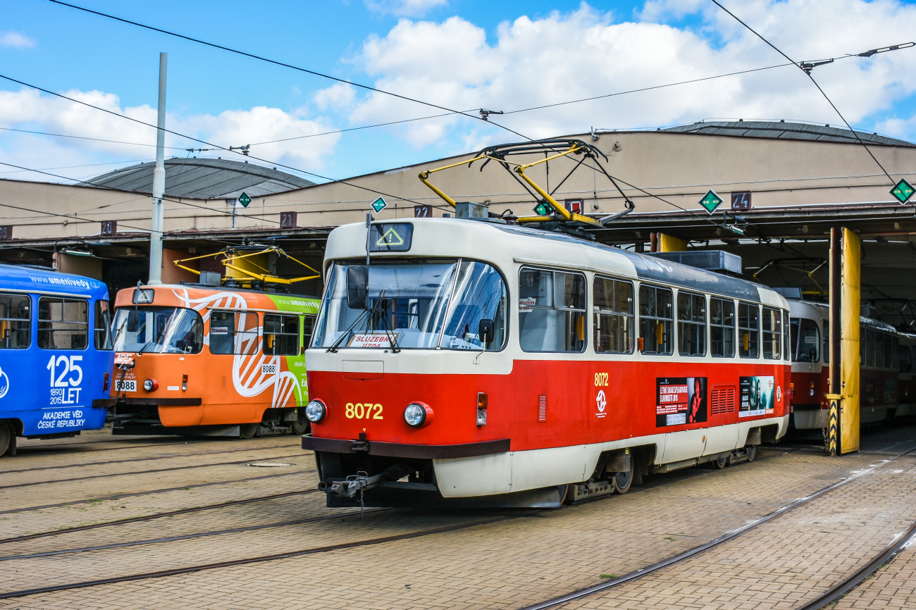 Прага, Tatra T3M2-DVC № 8072