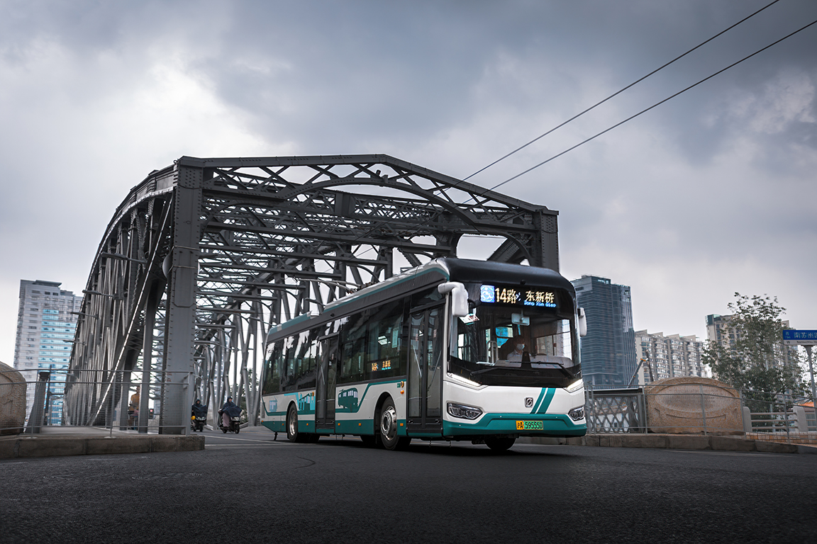Shanghai, Sunwin SWB5129BEV77G (iEV12T) — S5A-0001