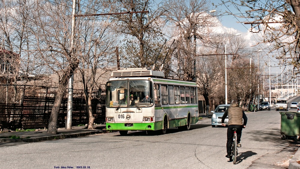 Ереван, ЛиАЗ-5280 (ВЗТМ) № 016; Ереван — Разные фотографии
