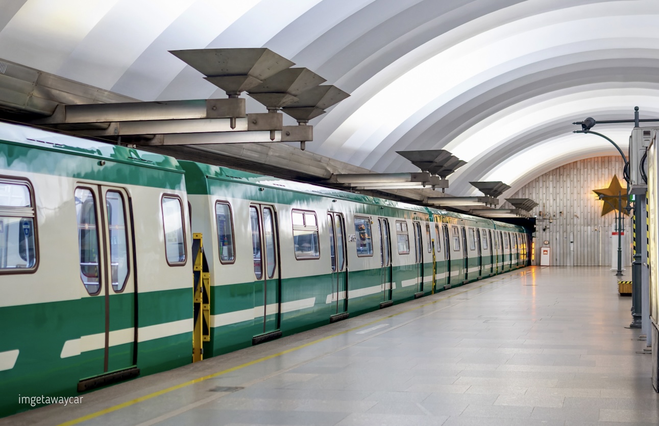 Sankt Petersburg, 81-724.3 (МВМ) Nr. 24063; Sankt Petersburg — Metro — Line 1