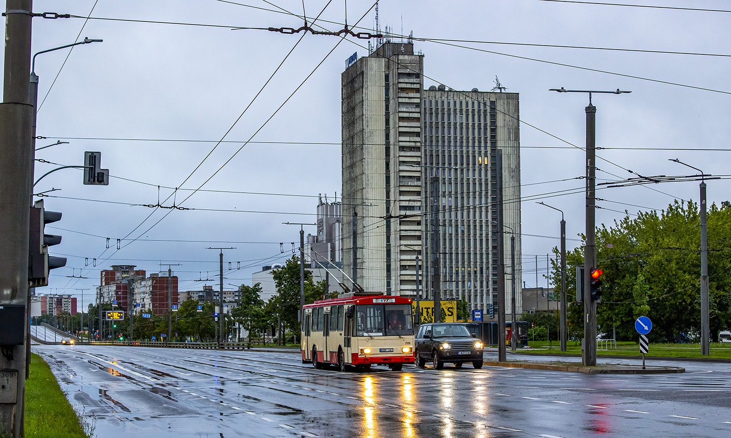 Вильнюс, Škoda 14Tr10/6 № 2128 Вильнюс, Škoda 14Tr10/6 № 2128