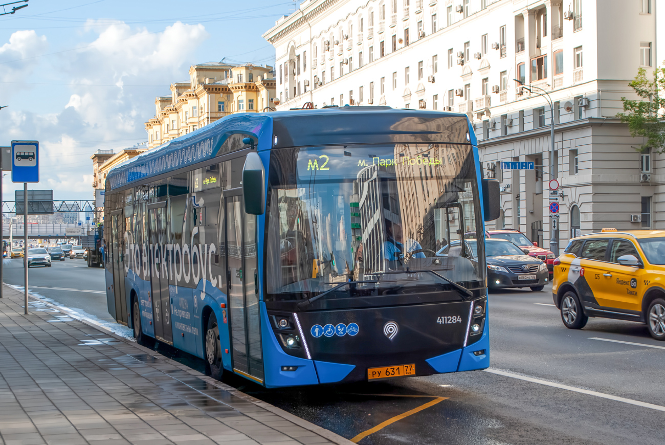 Moscow, KAMAZ-6282 № 411284