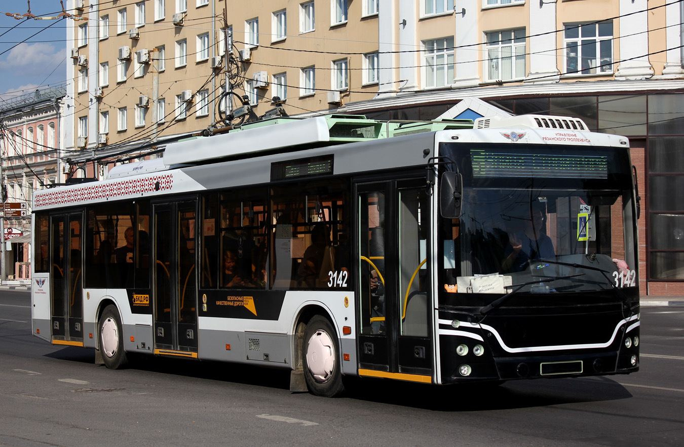 Rjazany, MAZ-203T70 — 3142