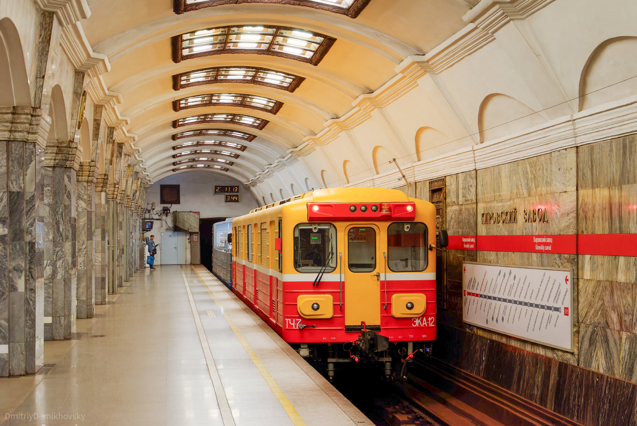 Szentpétervár, 81-581.6 — ЭКА-12