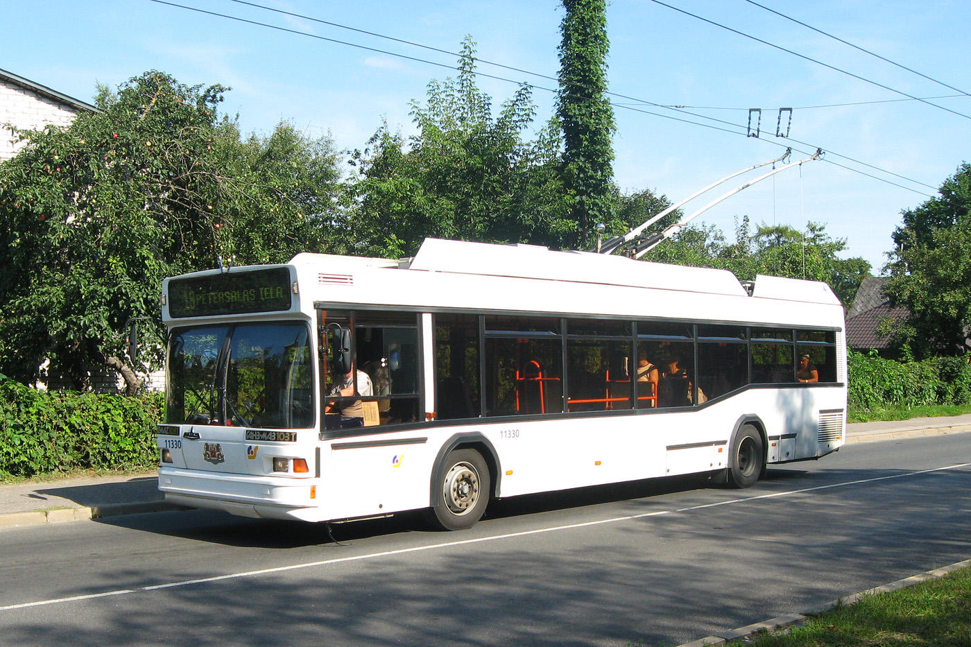 Рига, Ganz-МАЗ-103Т № 11330