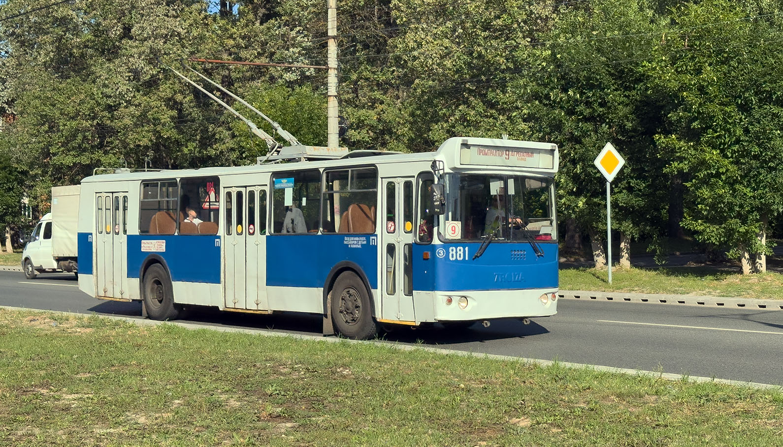 Чебоксары, ЗиУ-682Г-016.05 № 881