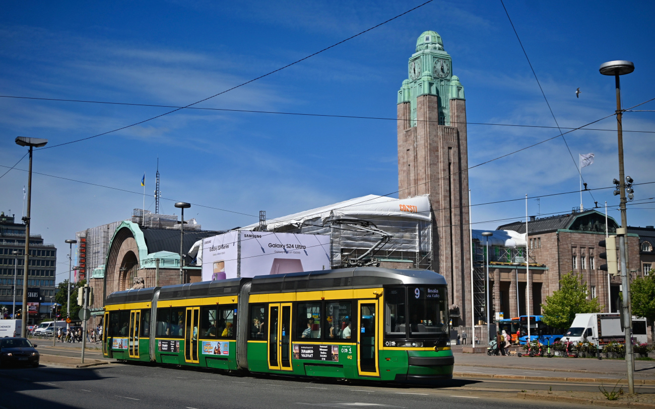 Хельсинки — Эспоо, Škoda ForCity Smart Artic MLNRV3 № 442