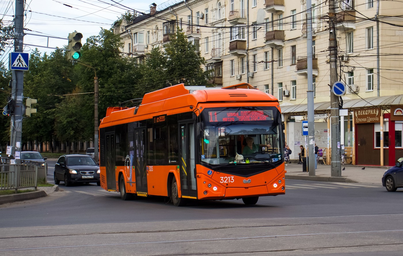 Нижний Новгород, БКМ 32100D № 3213