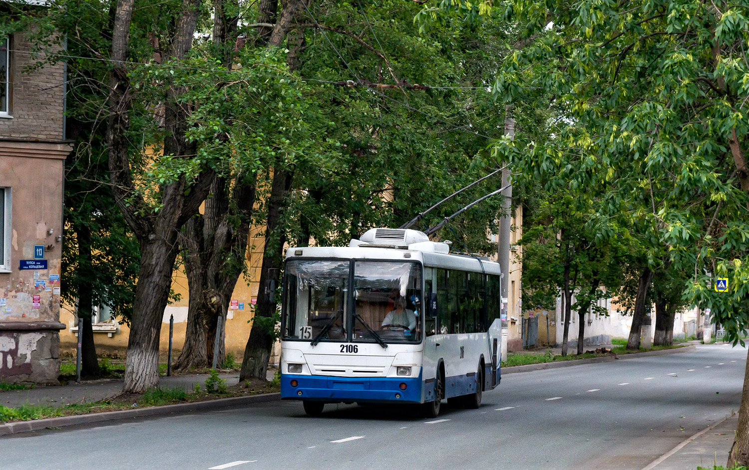 Уфа, НефАЗ-БТЗ 52765А № 2106