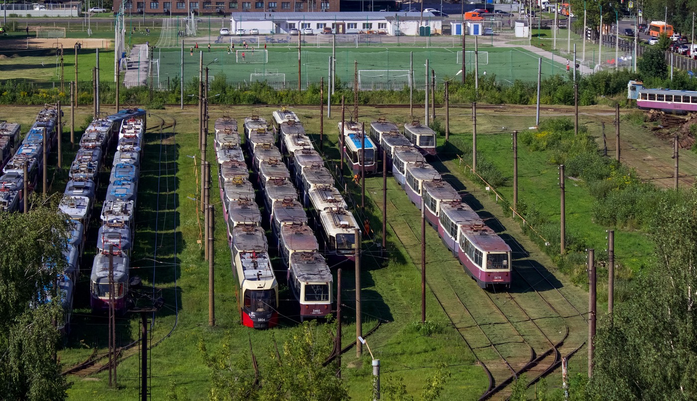 Nizhny Novgorod, BKM T811 "MiNiN" č. 3804; Nizhny Novgorod, 71-605A č. 3479