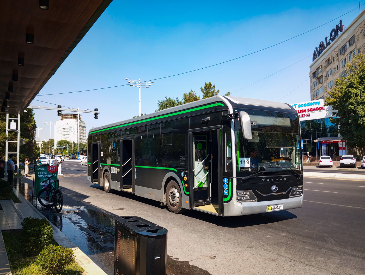 Ташкент, Yutong ZK6126BEVG № 01008