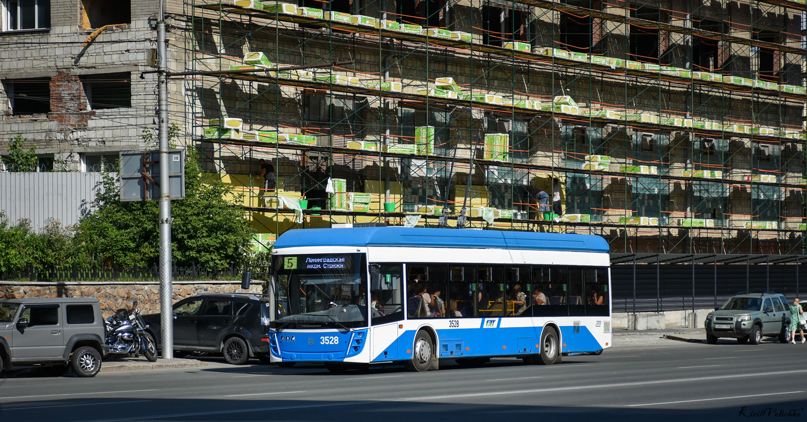 Novosibirsk, UTTZ-6241.01 “Gorozhanin” č. 3528