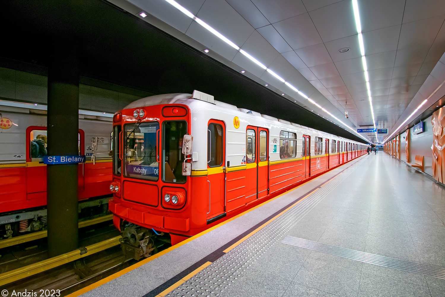 Варшава, 81-572 № 015