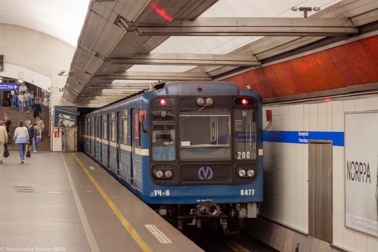 Санкт-Петербург, 81-717 (ЛВЗ) № 8477