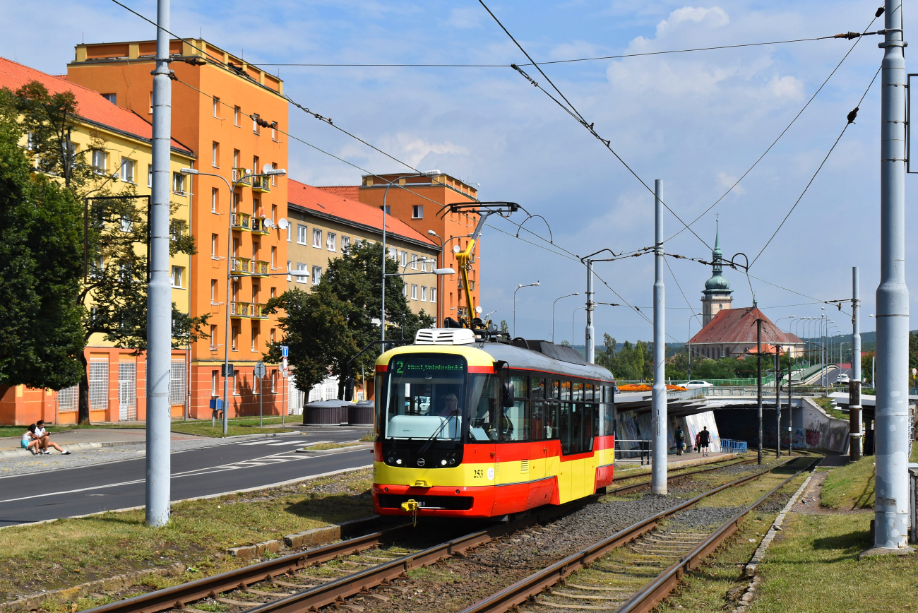 Most - Litvínov, Vario LFR.S — 253