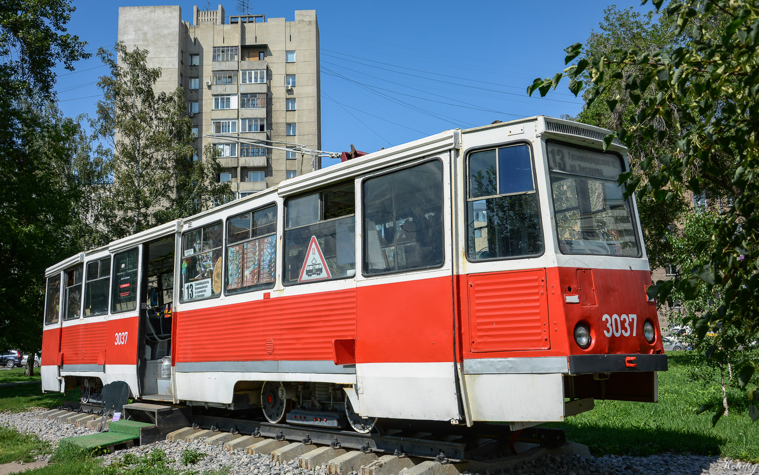 Nowosibirsk, 71-605 (KTM-5M3) Nr. 3037