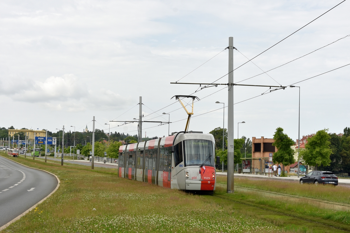 Прага, Škoda 14T Elektra № 9121