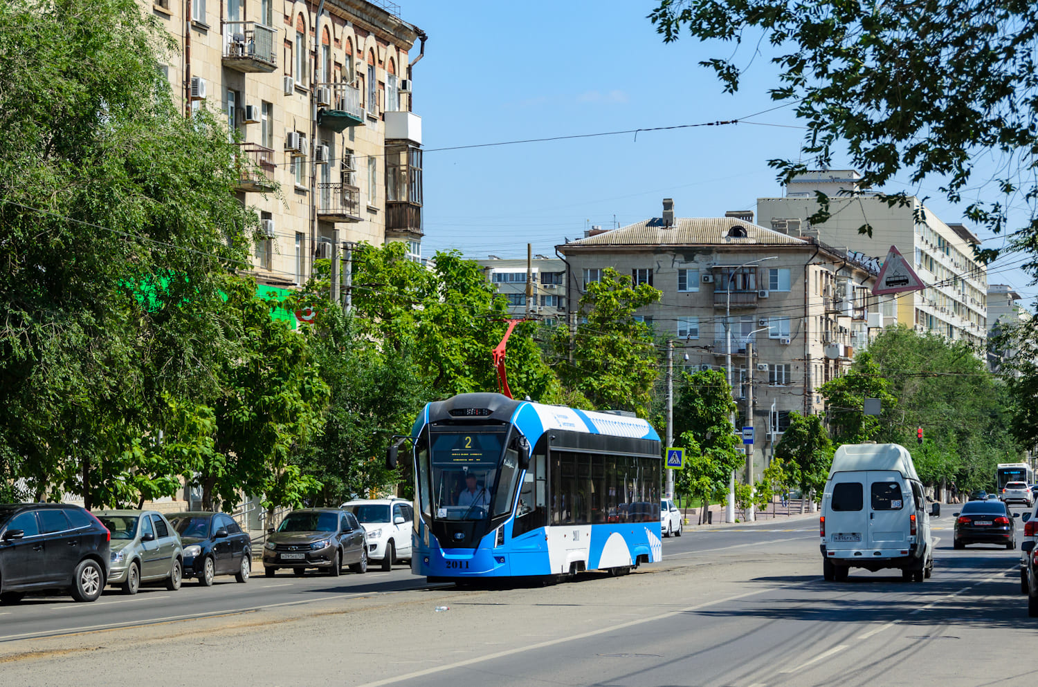 Волгоград, 71-911ЕМ «Львёнок» № 2011