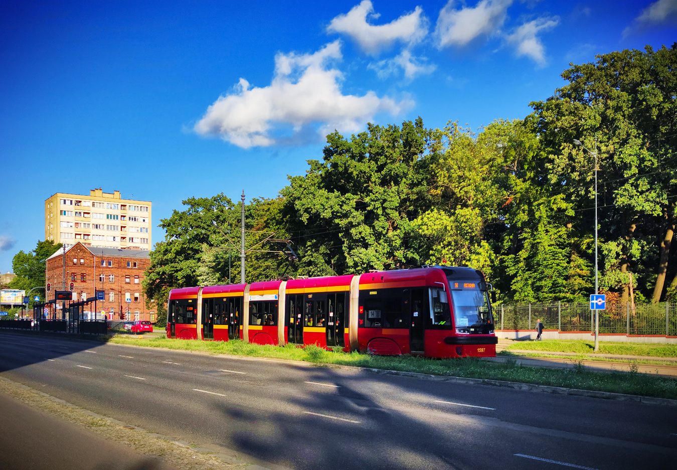 Łódź, PESA Swing 122NaL — 1597