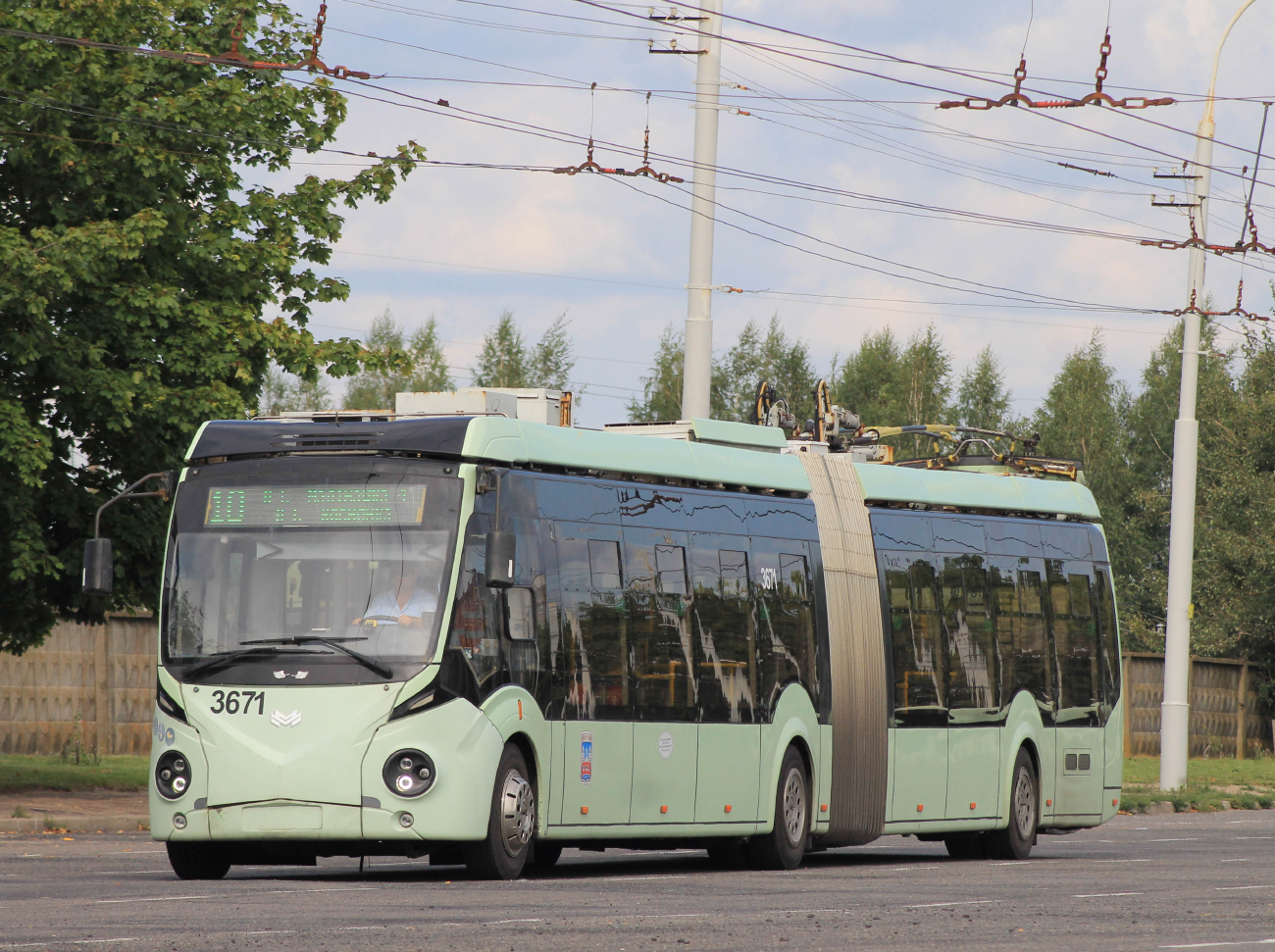 Минск, БКМ 43300D № 3671