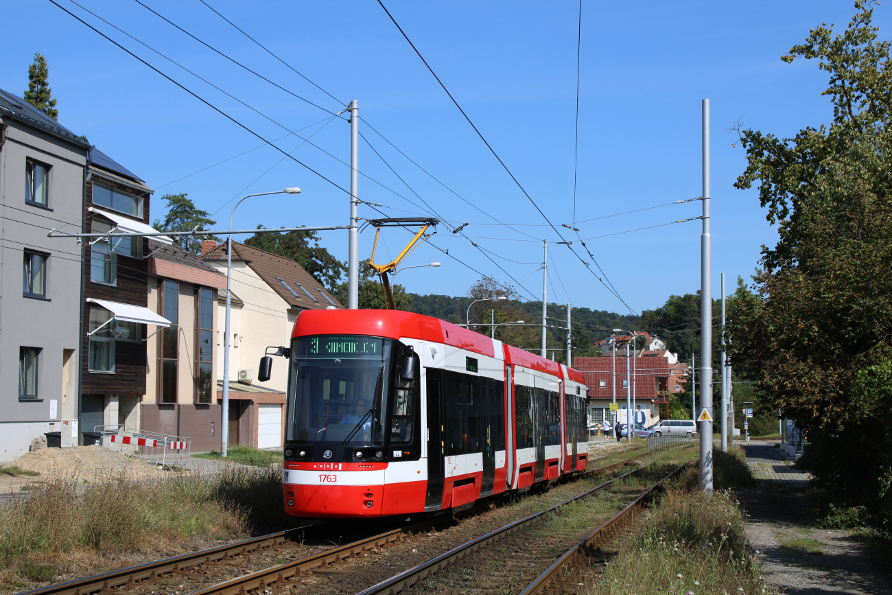 Brno, Škoda 45T ForCity Smart č. 1763